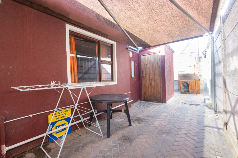 2 Bedroom Property for Sale in Highbury Park Western Cape